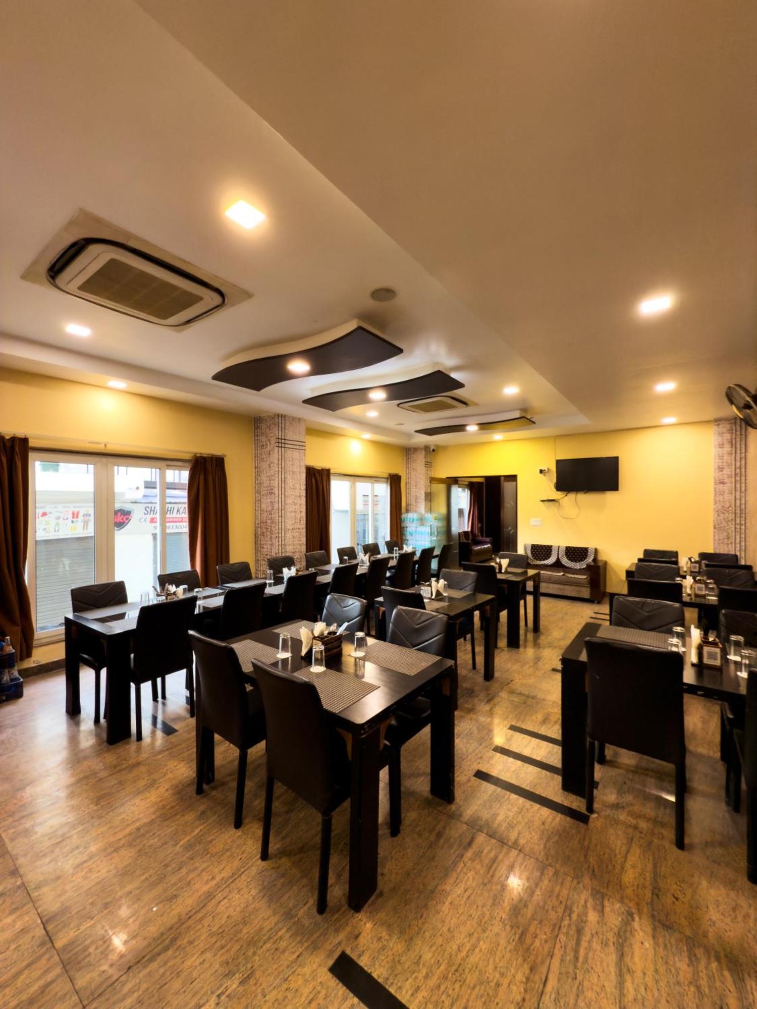 Hotel Royal Palm - A Budget Hotel In Udaipur Exterior photo