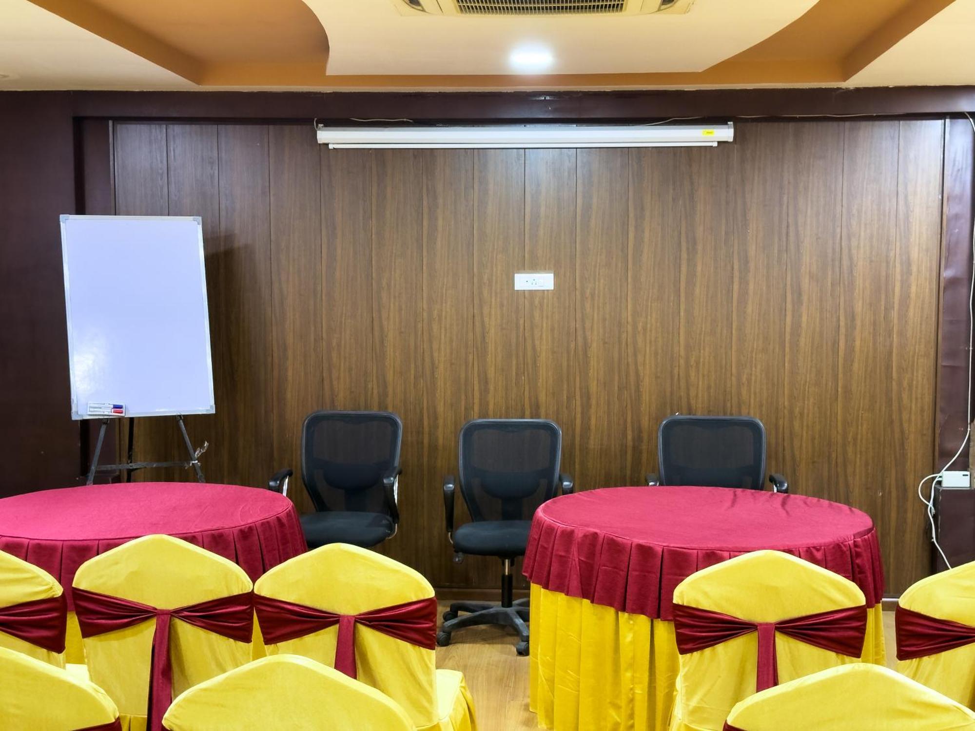 Hotel Royal Palm - A Budget Hotel In Udaipur Exterior photo