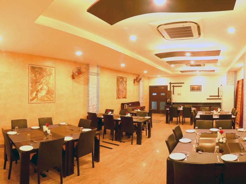 Hotel Royal Palm - A Budget Hotel In Udaipur Exterior photo