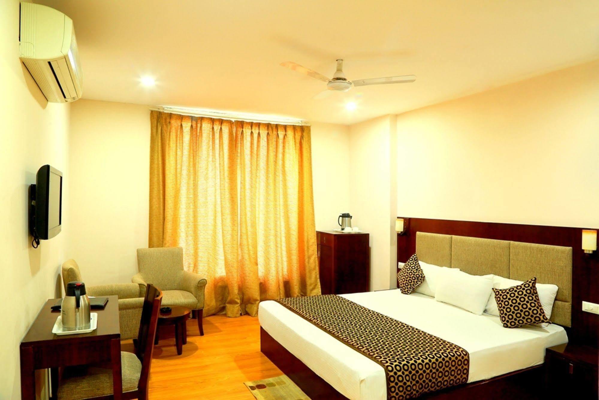 Hotel Royal Palm - A Budget Hotel In Udaipur Exterior photo